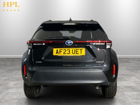 Toyota Yaris Cross 1.5 VVT-h Design SUV 5dr Petrol Hybrid E-CVT Euro 6 (s/s) (116 ps) Air Con 6