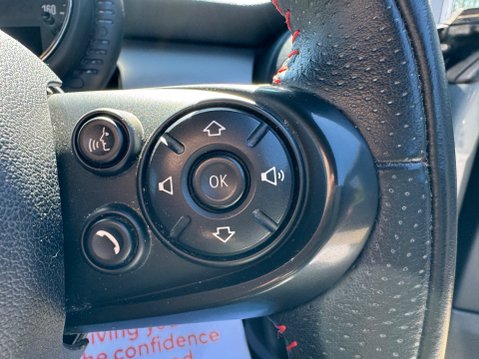 Mini Hatch COOPER 11