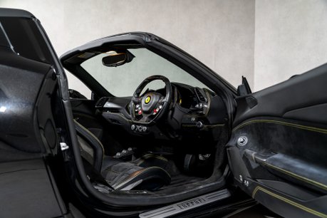 Ferrari 488 SPIDER. CARBON INTERIOR. PASSENGER DISPLAY. LIFT. CARPLAY. FRONT END PPF. 17