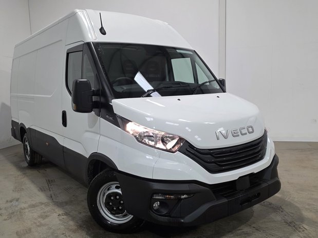Iveco Daily 2.3 35S14 H2 Roof Business Van 3520L WB 2