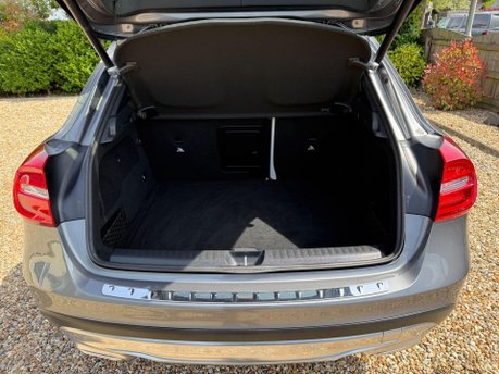 Mercedes-Benz GLA 2.1 GLA220d Sport (Premium Plus) 7G-DCT 4MATIC Euro 6 (s/s) 5dr 17