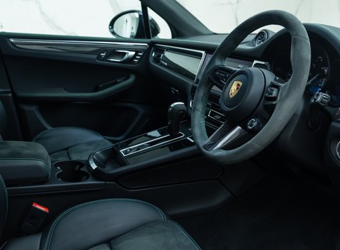 Porsche Macan GTS 13