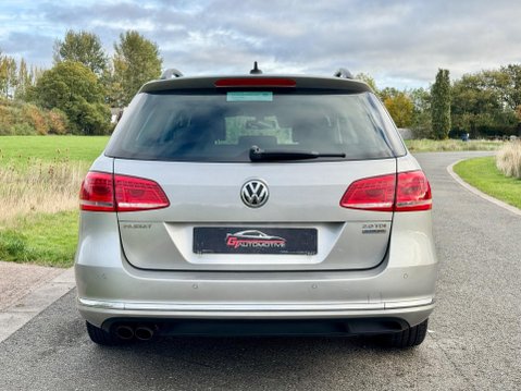 Volkswagen Passat 2.0 TDI BlueMotion Tech Executive Style DSG Euro 5 (s/s) 5dr 9