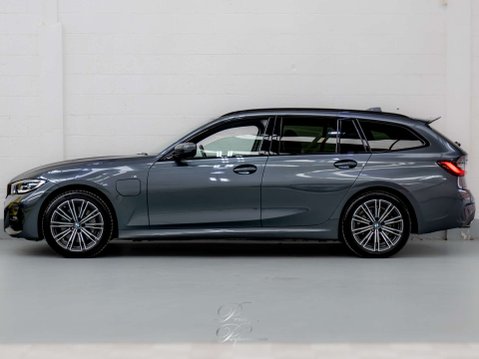 BMW 3 Series 2.0 330e xDrive M Sport Auto 4WD 5dr 10