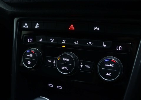 Volkswagen T-Roc 1.5 T-Roc R-Line TSi Evo Semi-Auto 5dr 34