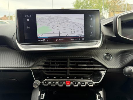 Peugeot 2008 PURETECH S/S ALLURE PREMIUM 16