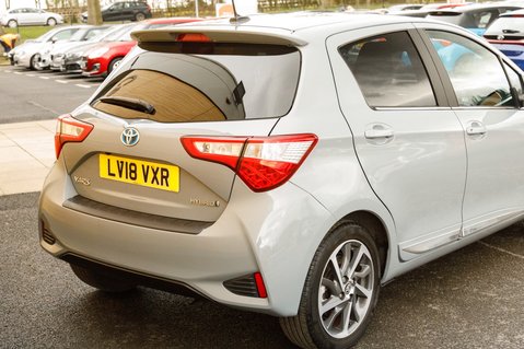 Toyota Yaris VVT-I EXCEL 8