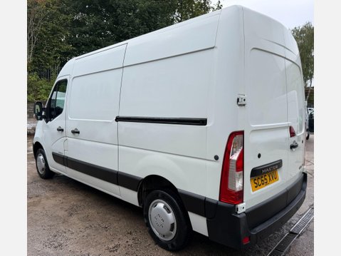 Renault Master 2.3 dCi 33 Business+ Panel Van 5dr Diesel Manual FWD MWB Medium Roof Euro 5 18