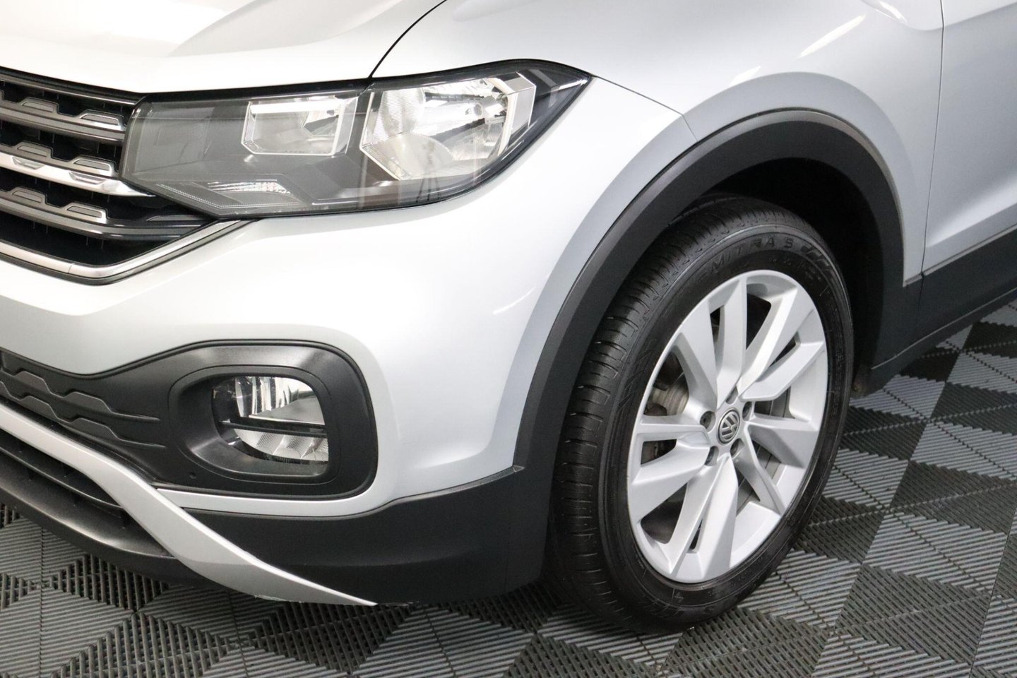 2019 Volkswagen T-Cross — image 27
