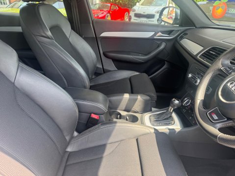 Audi Q3 2.0 TDI S line S Tronic quattro Euro 5 (s/s) 5dr 22