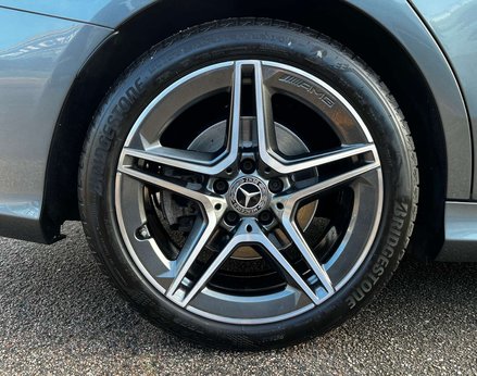 Mercedes-Benz C Class 2.0 C 300 AMG Line Premium Auto 4dr 14