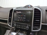 Porsche Cayenne 3.0 Cayenne D Platinum Edition V6 Tiptronic S A 4WD 5dr 94