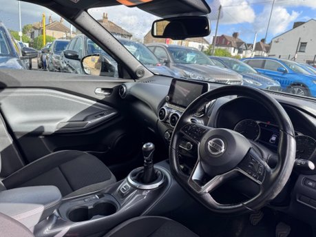 Nissan Juke DIG-T N-CONNECTA 9
