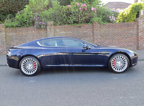 Aston Martin Rapide 9