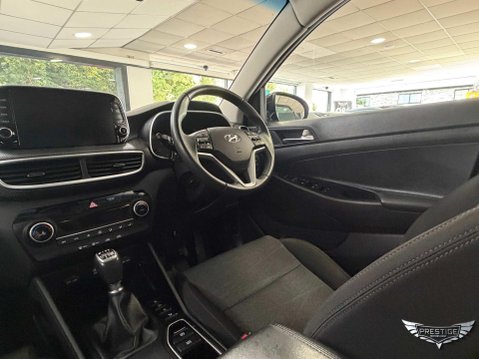Hyundai TUCSON 1.6 CRDi MHEV SE Nav Euro 6 (s/s) 5dr 52