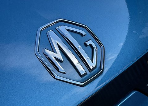 MG MG5 EV 61kWh TROPHY 12