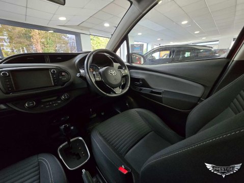 Toyota Yaris 1.5 VVT-h Design E-CVT Euro 6 5dr 50