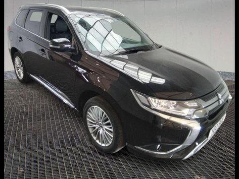 Mitsubishi Outlander PHEV DYNAMIC
