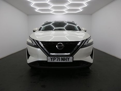 Nissan Qashqai 1.3 DIG-T MHEV Tekna+ XTRON Euro 6 (s/s) 5dr