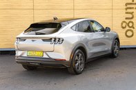 Ford Mustang Mach-E BASE 2