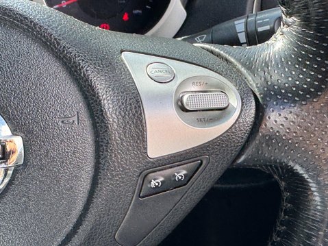 Nissan Juke 1.6 Kuro Euro 5 5dr 18