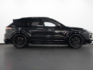 Porsche Cayenne 4.0T V8 GPF Turbo SUV 5dr Petrol TiptronicS 4WD Euro 6 (s/s) (550 ps) 24