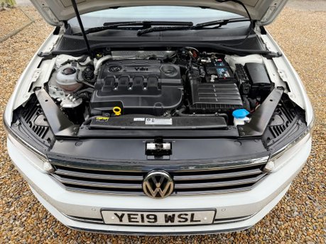 Volkswagen Passat 2.0 TDI GT DSG Euro 6 (s/s) 5dr 17