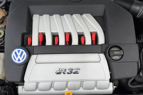 Volkswagen Golf R32 - STUNNING CAR - £15K SPENT ON RECENT RESTO -NEW CLUTCH -NEW MOT 42