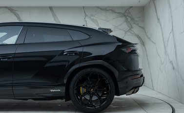 Lamborghini Urus PERFORMANTE 50
