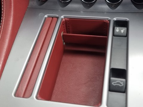 Aston Martin DB9 V12 25