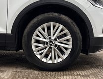Volkswagen T-Roc 1.5 TSI Life SUV 5dr Petrol DSG Euro 6 (s/s) (150 ps) 8