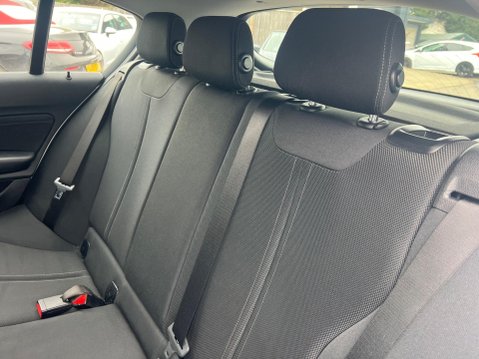BMW 1 Series 1.5 118i Sport Euro 6 (s/s) 5dr 31