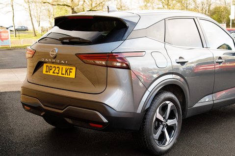 Nissan Qashqai DIG-T N-CONNECTA MHEV 8