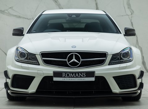 Mercedes-Benz C63 AMG Black Series 3