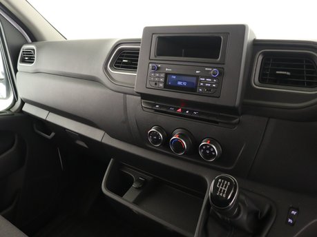 Nissan Interstar F35 2.3 dci 135ps L3H2 Acenta Van 8
