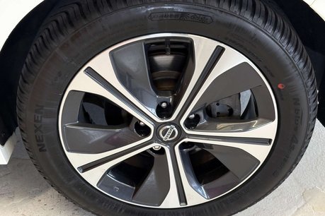 Nissan LEAF 40kWh N-Connecta Hatchback 5dr Electric Auto (150 ps) 29