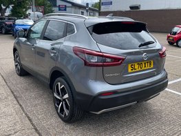 Nissan Qashqai 1.3 Qashqai N-Motion DiG-T 5dr 8