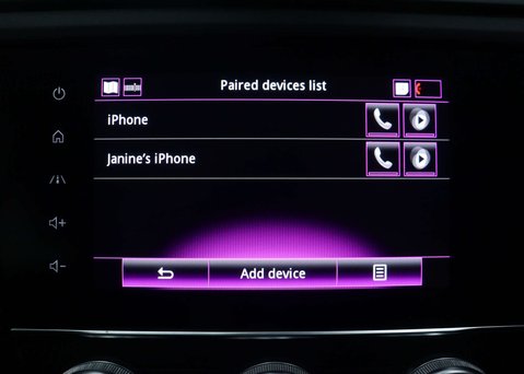 Renault Kadjar 1.3 TCe Iconic SUV 5dr Petrol EDC Euro 6 (s/s) (140 ps) 27