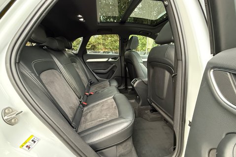 Audi Q3 TDI QUATTRO S LINE PLUS -AUTOMATIC -PAN ROOF -REAR CAMERA -HIGH BEAM ASSIST 30