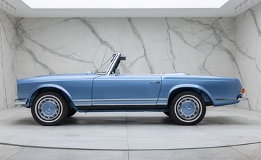 Mercedes-Benz 280 SL W113 Pagoda 6
