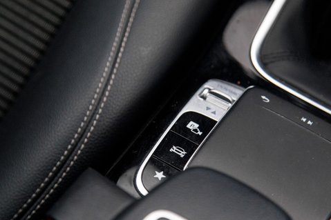 Mercedes-Benz A Class A 180 SPORT EXECUTIVE 37