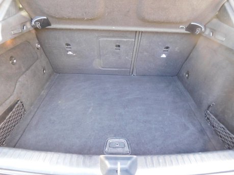 Mercedes-Benz GLA Class GLA 200 AMG LINE PREMIUM 1.6 5dr 18