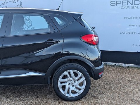 Renault Captur DYNAMIQUE NAV TCE 6