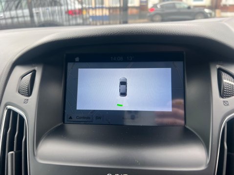 Ford Focus 1.0T EcoBoost Titanium Euro 6 (s/s) 5dr 33