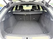 Land Rover Range Rover Velar R-DYNAMIC S 18