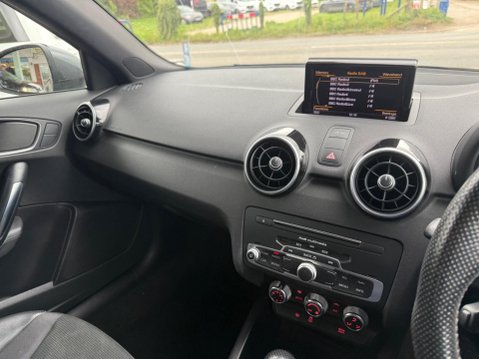 Audi A1 1.4 TFSI S line Sportback S Tronic Euro 6 (s/s) 5dr 11
