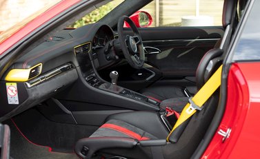 Porsche 911 (991.2) GT3 19