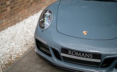 Porsche 911 (991.2) Carrera GTS 21