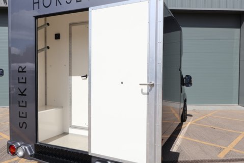 Citroen Relay BRAND NEW BUILD 3.5 TON STALLION FOR LARGE HORSES 1000 PAYLOAD  14