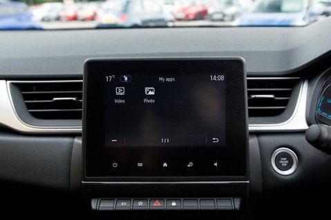 Renault Captur TECHNO E-TECH 28